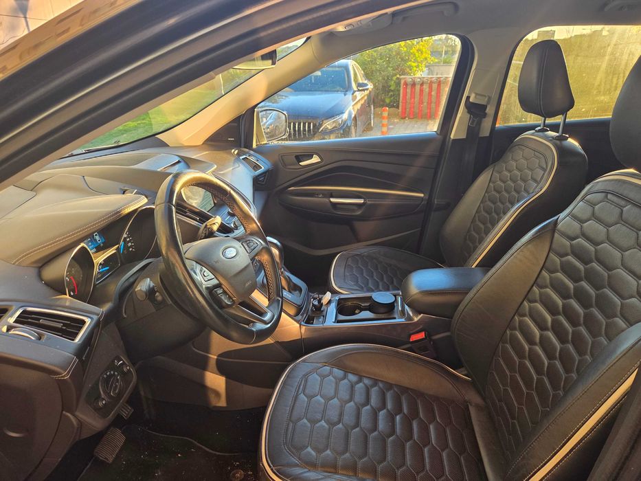 Ford Kuga VIGNALE 4x4 180CP 2019