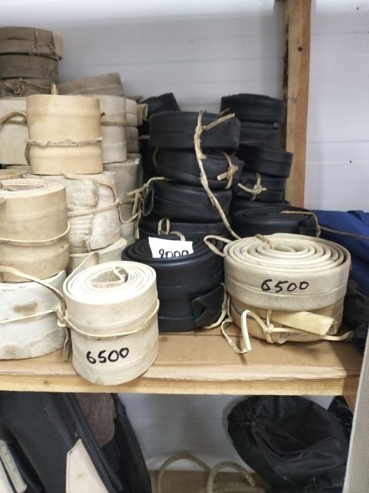 Сыромятина,  гужи қайс кожа