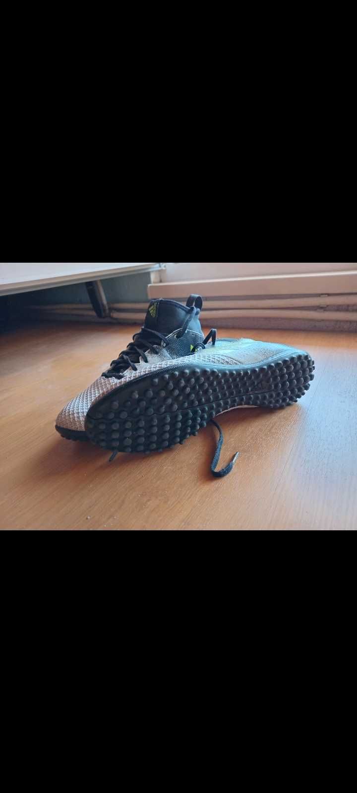 Мъжки футболни стоножки