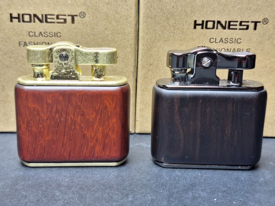 Бензинова запалка Honest-(два цвята)