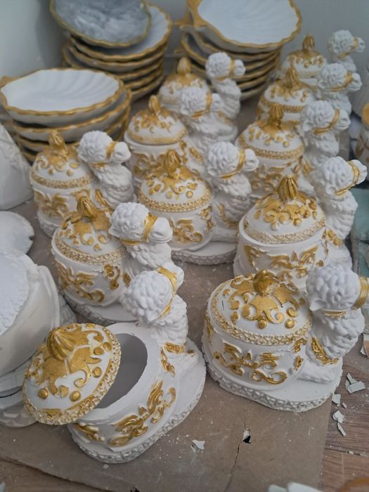 Тойбастар из гипса