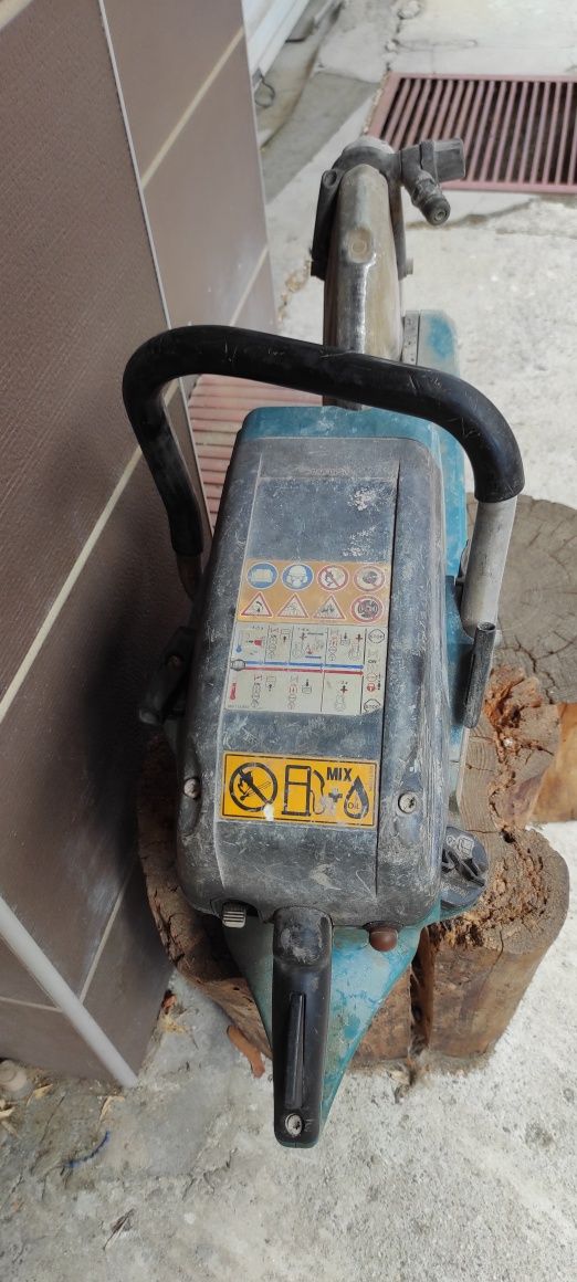 Бензинов фугорез Makita EK 6100