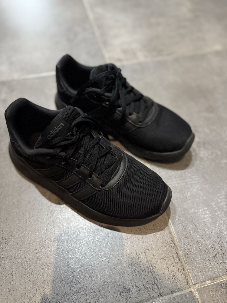 Маратонки Adidas 36