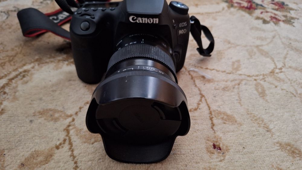 Canon 90d profesional+sigma 17-70mm+grip+acumulatori+incarcator
