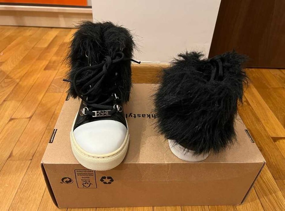 Ghete marca BSB culoare neagra, cu siret, marime 36