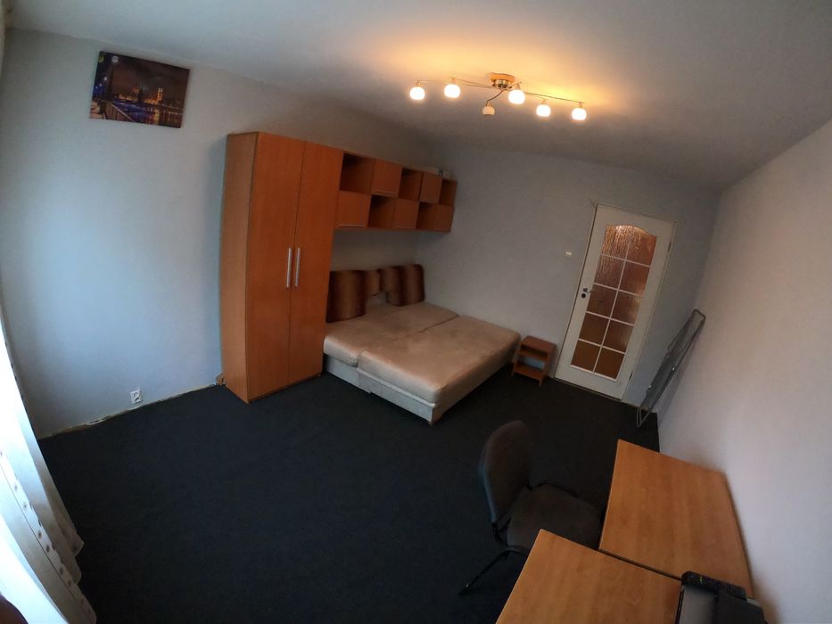 Inchiriez garsoniera in Complexul Studentesc