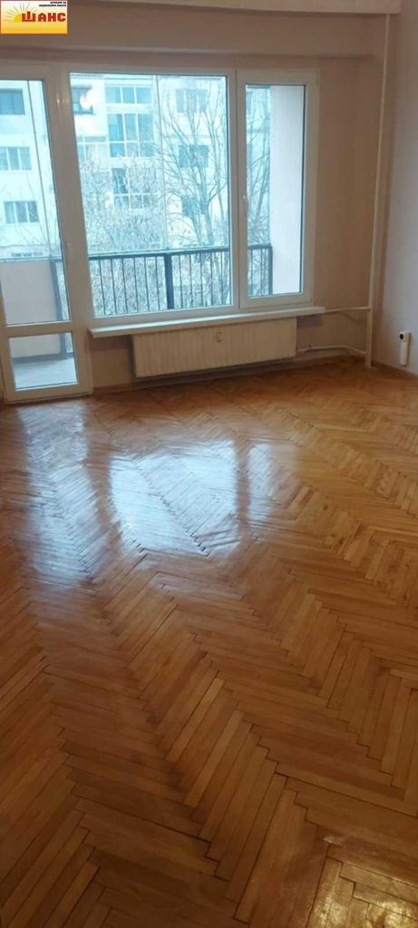 Продава се Двустаен апартамент в Плевен, Сторгозия - 60 кв.м за 1482 €/кв.м - Снимка #3