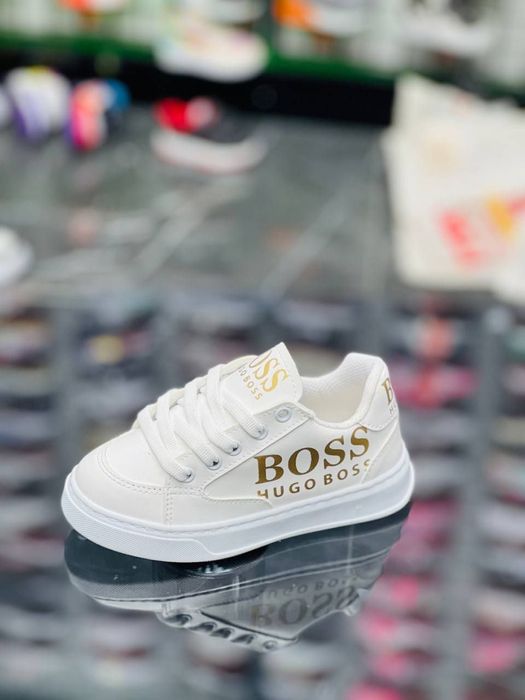 Adidasi Boss copii