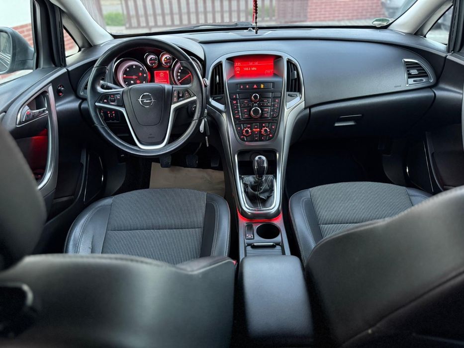 Opel Astra J 1.7 diesel euro 5  12 luni Garantie