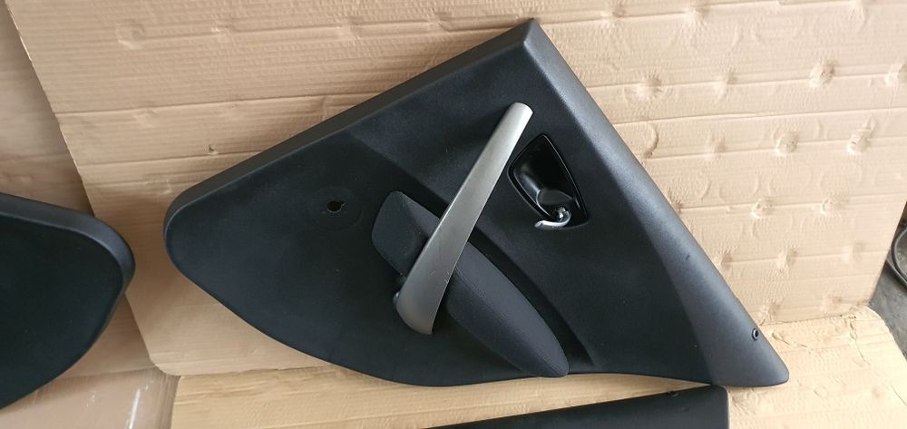 Fete usi bmw seria 1 e87