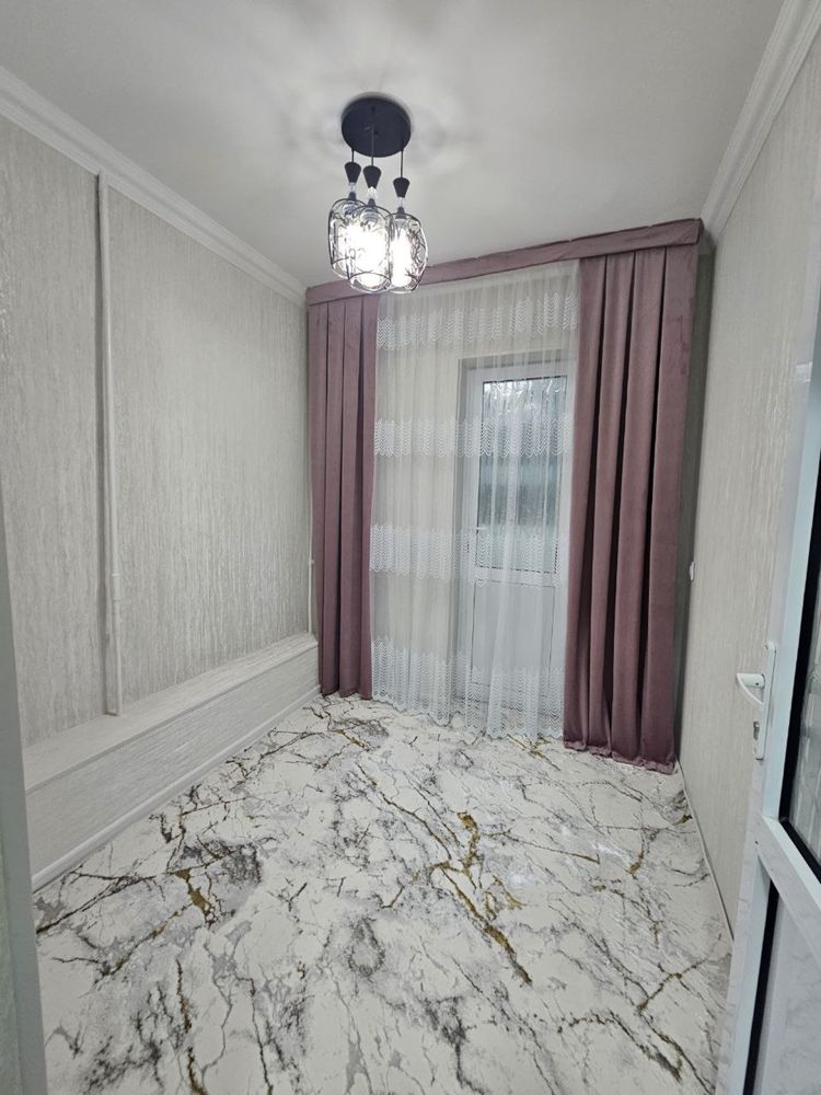 Srochno 3 xona 4 xona qilingan chiroyli remont bilan kvartira sotiladi