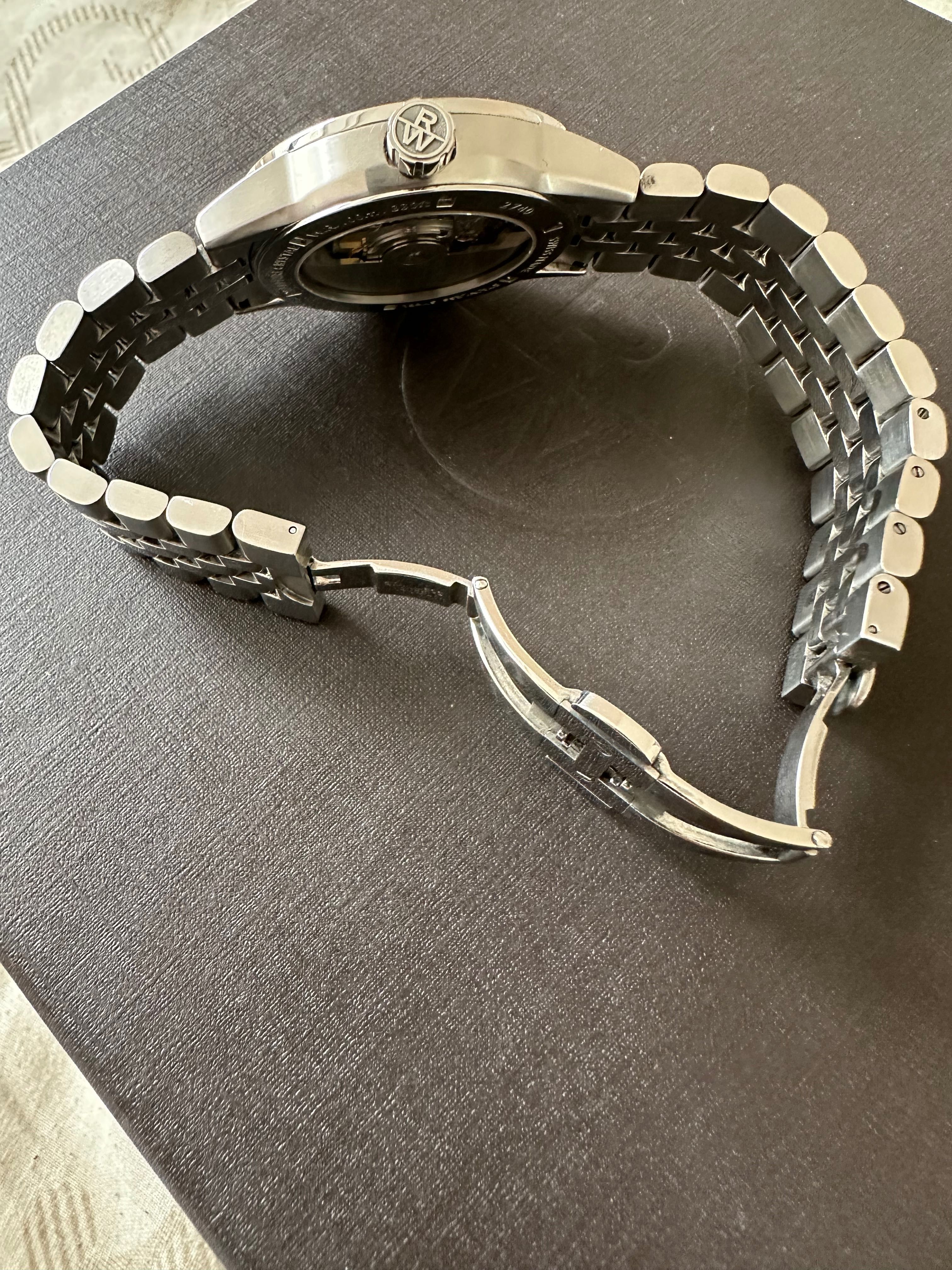 Лот часовници TW Steel, Jaguar, Longines, Edox, Raymond Weil и др.
