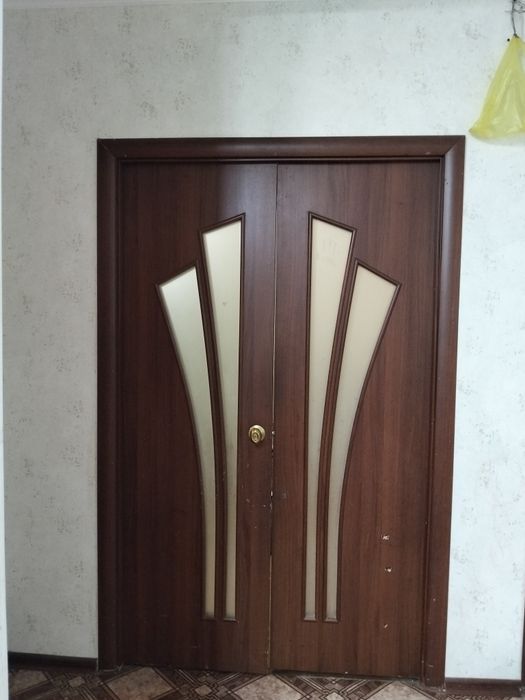 Продается три двери