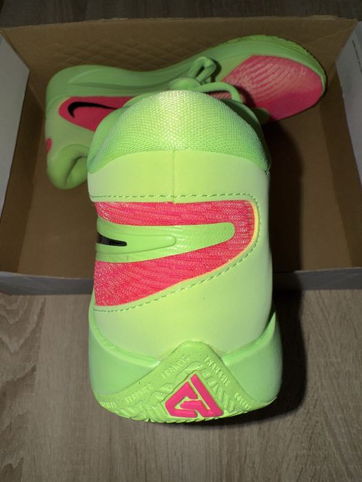 Баскетболни обувки Nike Freak 6 “Watermelon” - размер 43