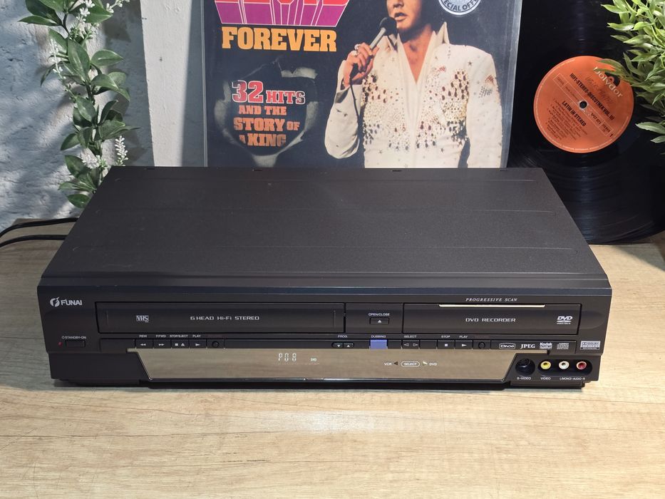 Video player combo FUNAI dvd vhs, dual recorder,  w4a-a4180db