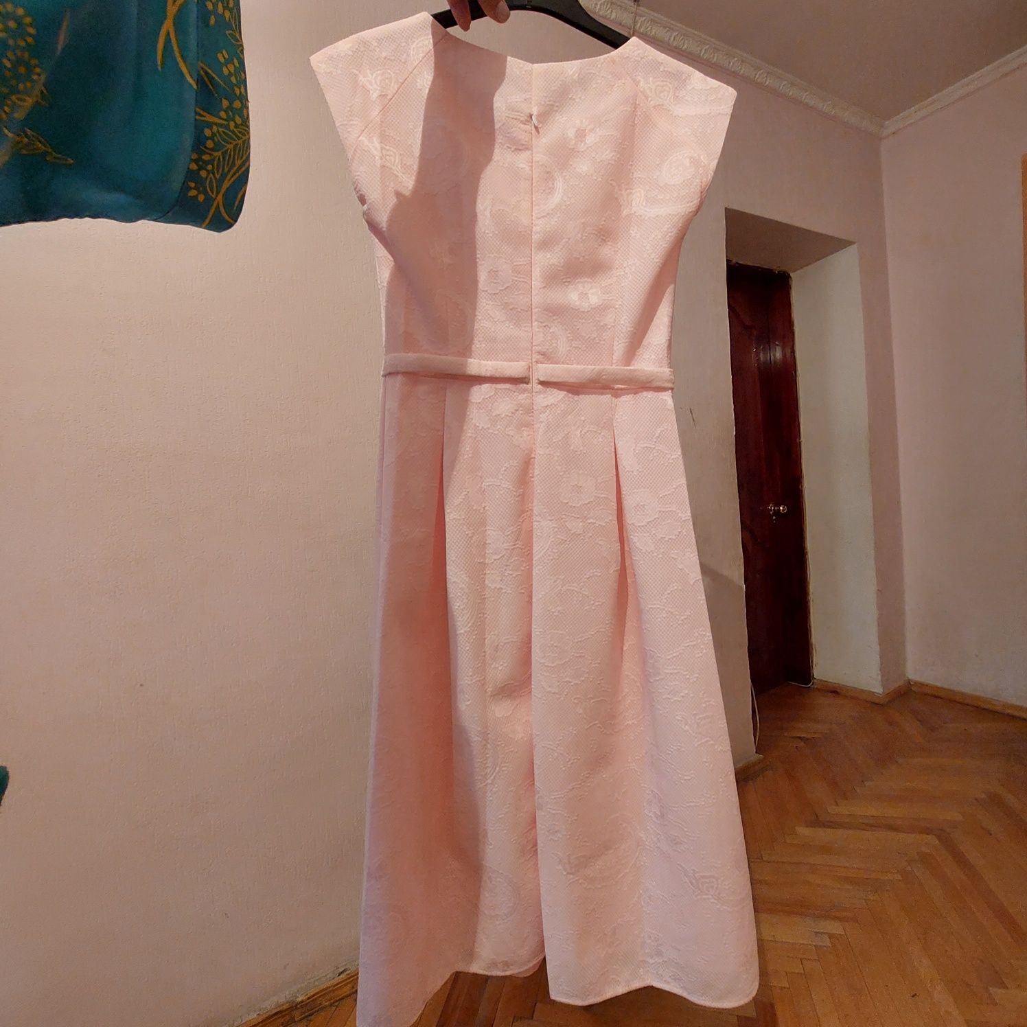 Новый нежный розовый платья. Размер 42-44