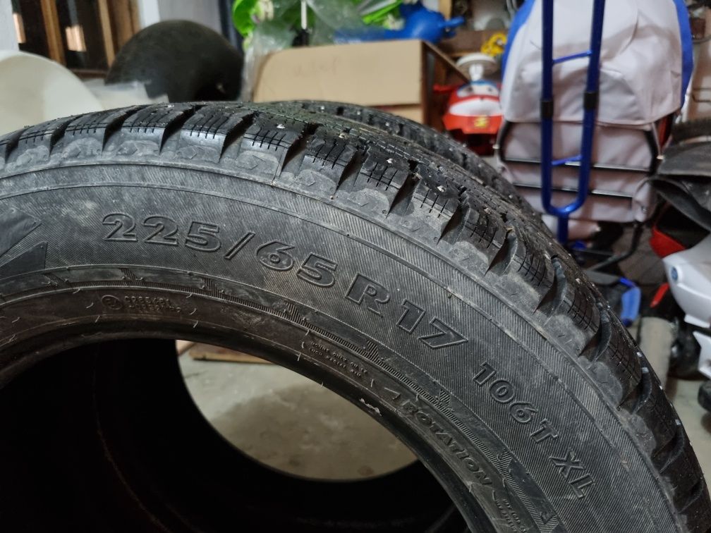 Зимние шины Р17 R17 шипованные Nokian