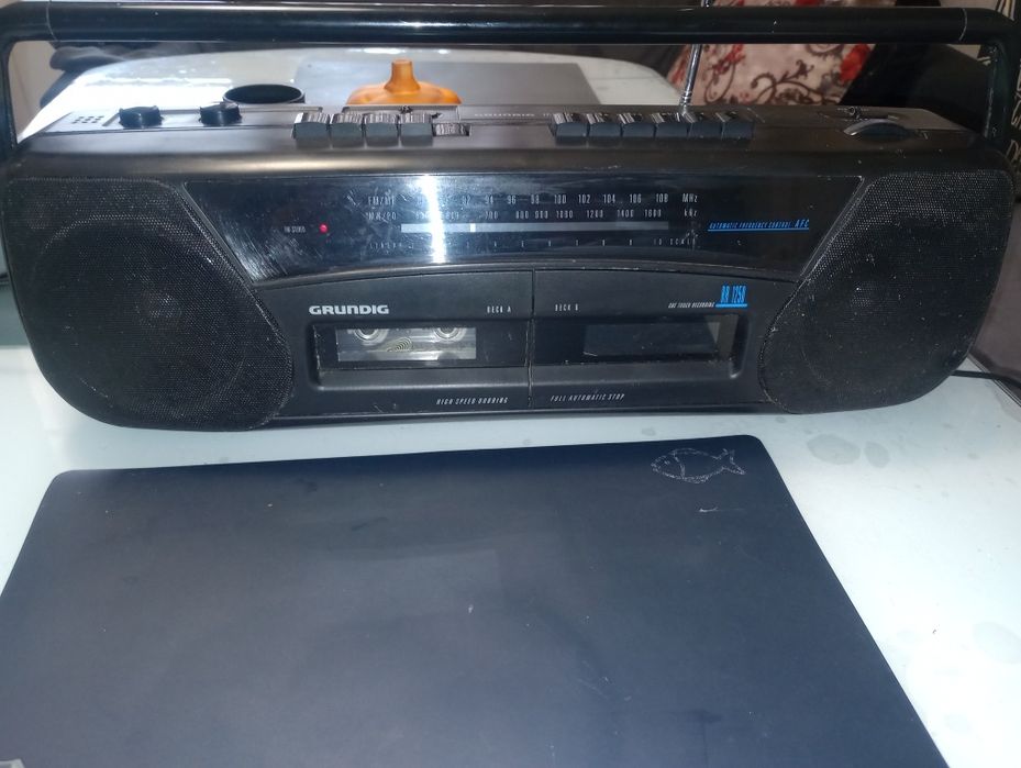 Dublu radiocasetofon Grundig, model RR 1250, funcțional, ieftin