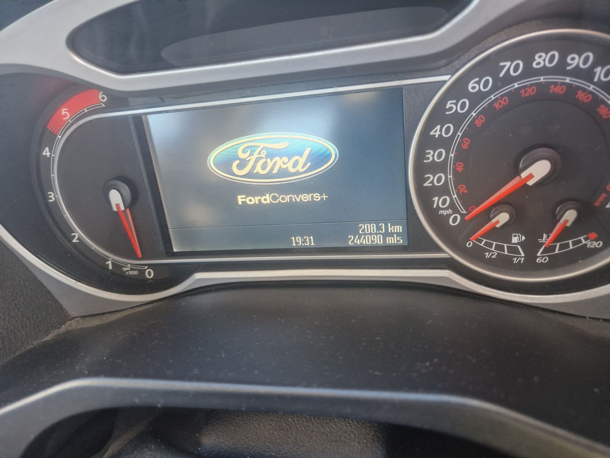 Dezmembrez mondeo Mk4 2.0 140cp