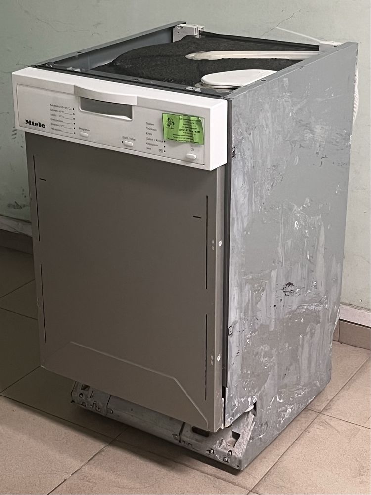 Съдомиялна Miele 45 см за вграждане G1102 SCi