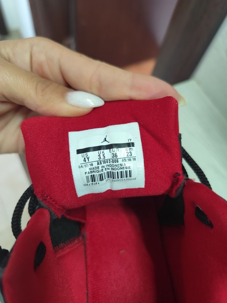 Кецове Nike Jordan 35 номер