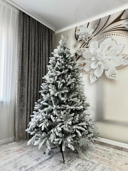 Продам елки новые