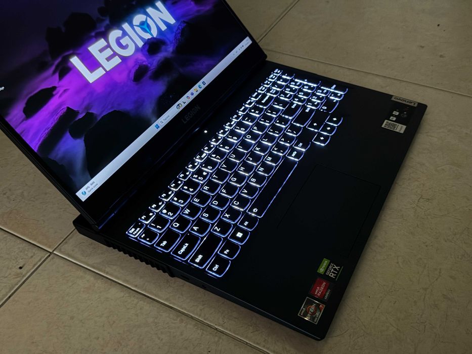 15.6' 2.5K 165Hz Ryzen 7 5800H Lenovo Legion 5 Nvidia RTX 3060 6GB