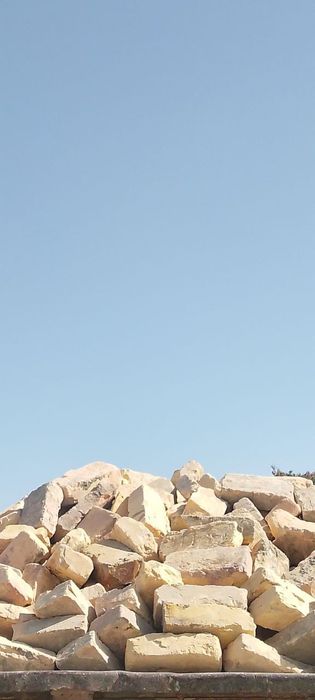 Ğisht sotiladi naxini kelishamiz