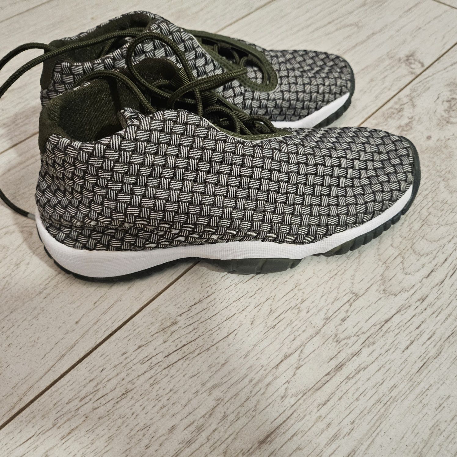 Jordans  marime 38