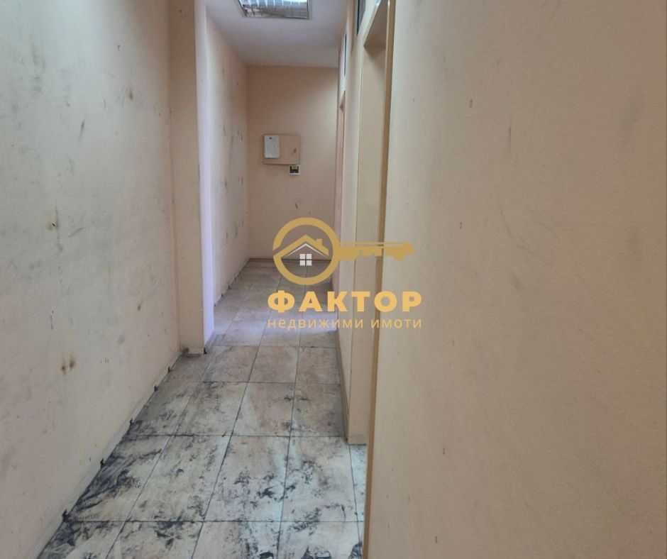 Продава се Тристаен апартамент в Пловдив, Тракия - 139 кв.м за 559 €/кв.м - Снимка #5
