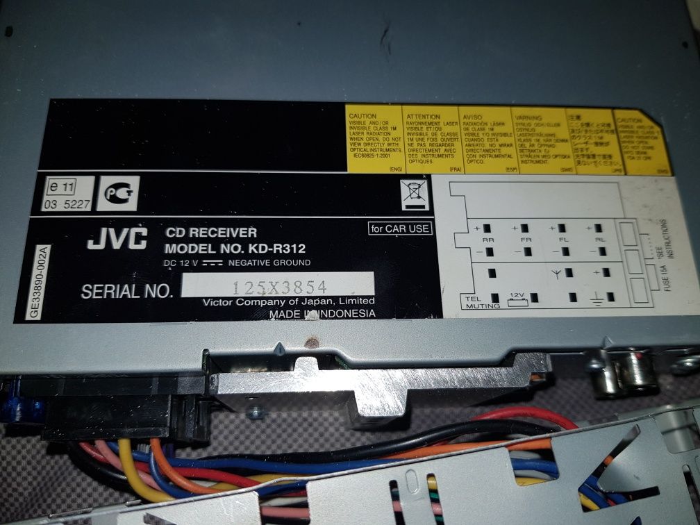 Продавам JVC KD-R312