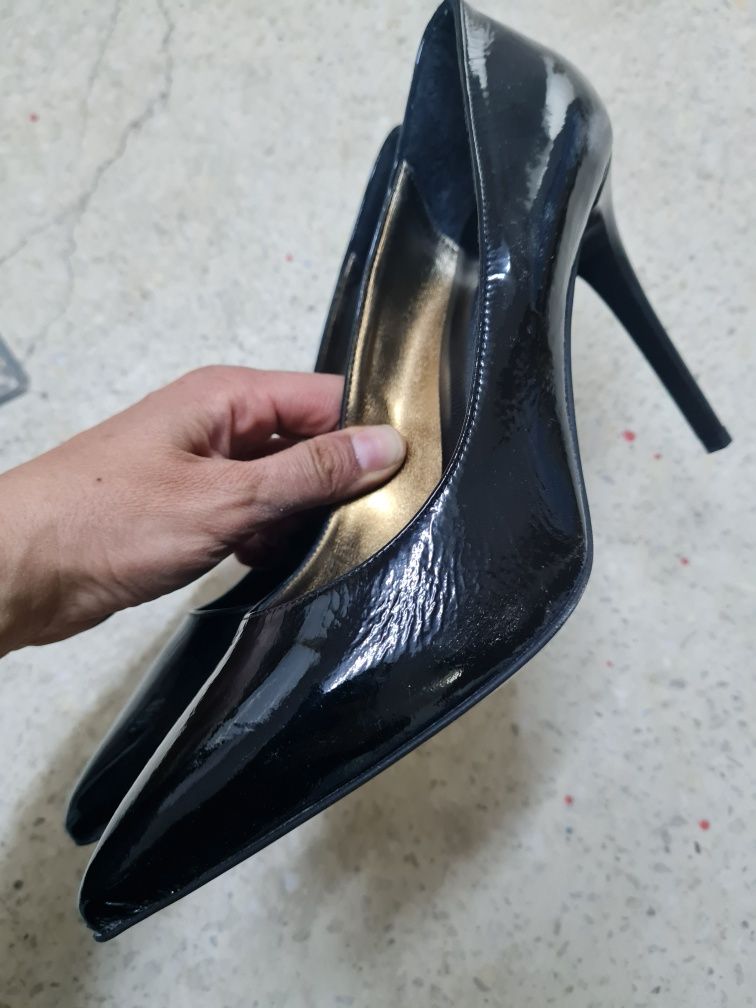 Pantofi negri eleganti piele mas 39 NOI