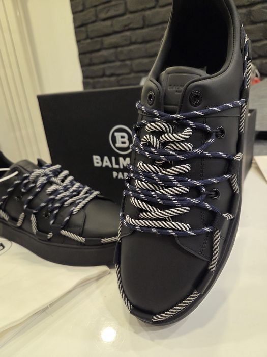Vând pantofi bărbătești casual Balmain de piele