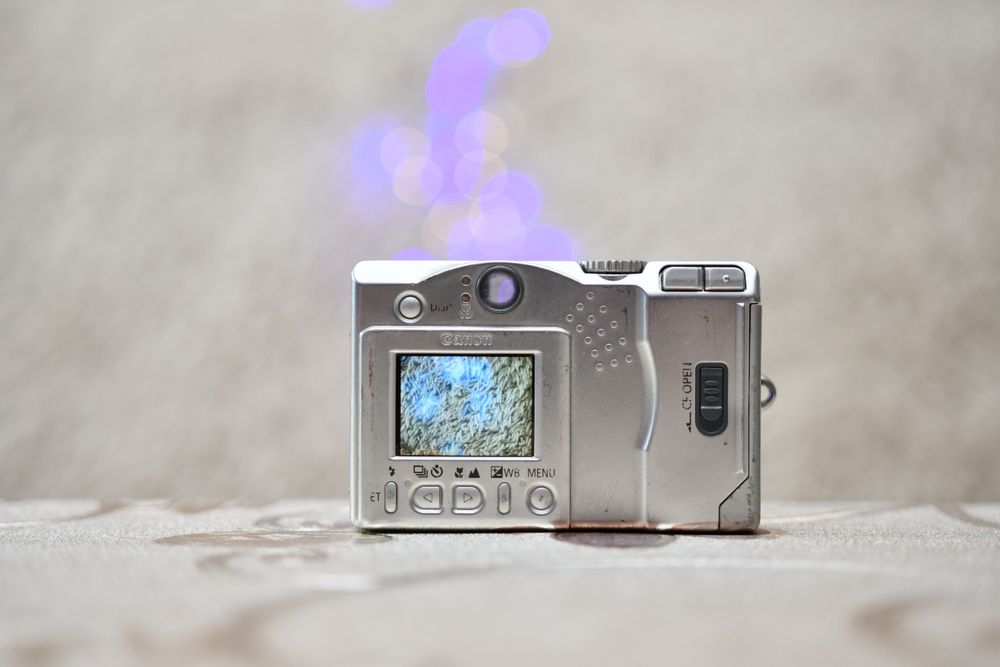Canon Digital IXUS 300