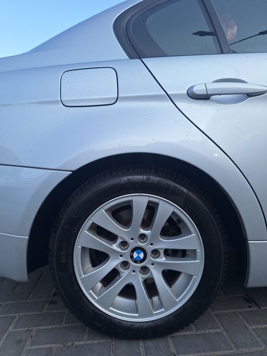 BMW E90 318D 170.000KM