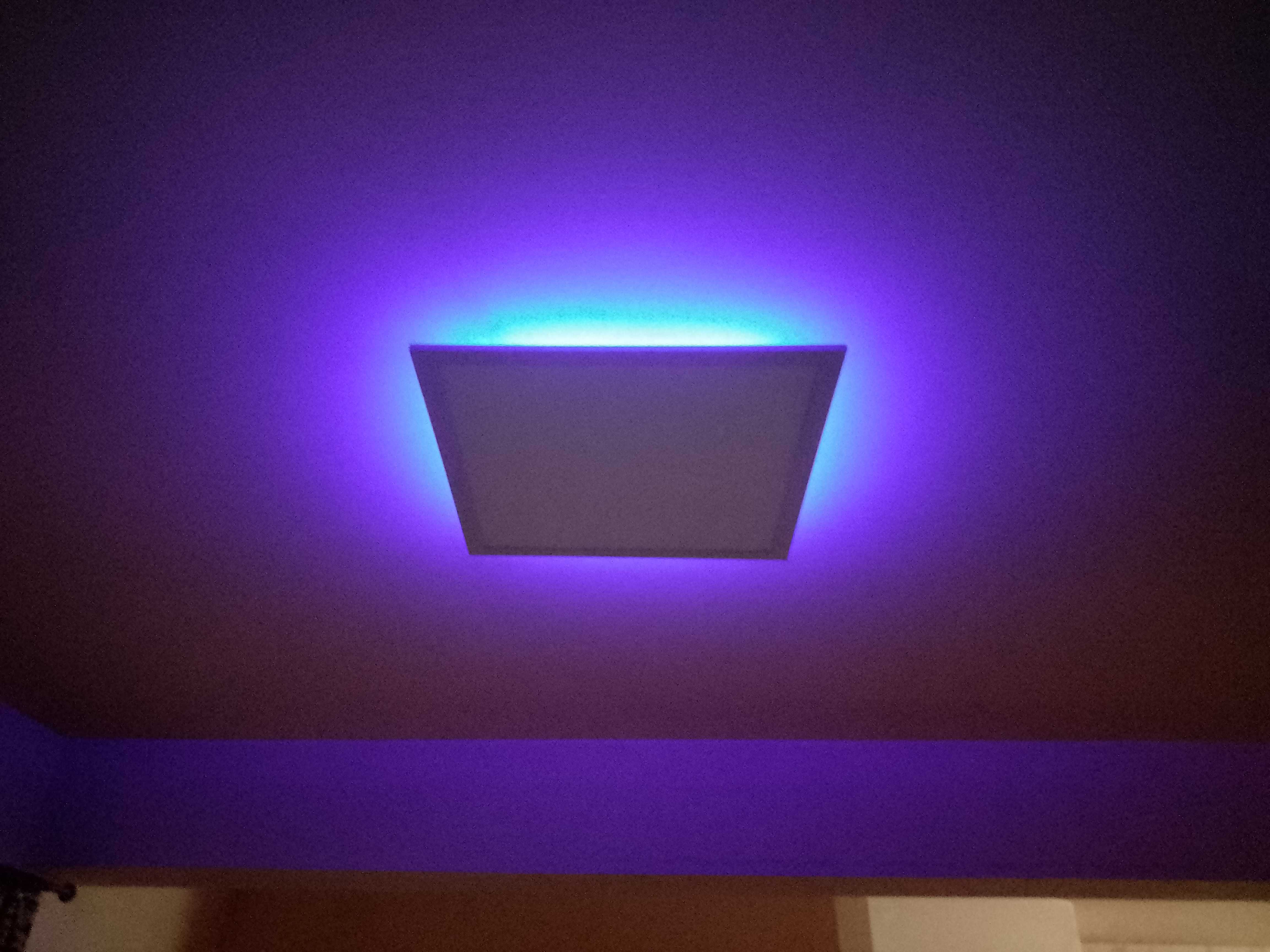 Plafoniera led RGB cu telecomanda