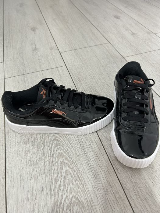 Pantofi Puma marimea 36