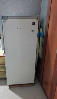 Продается Холодильник ЗИЛ Москва большой