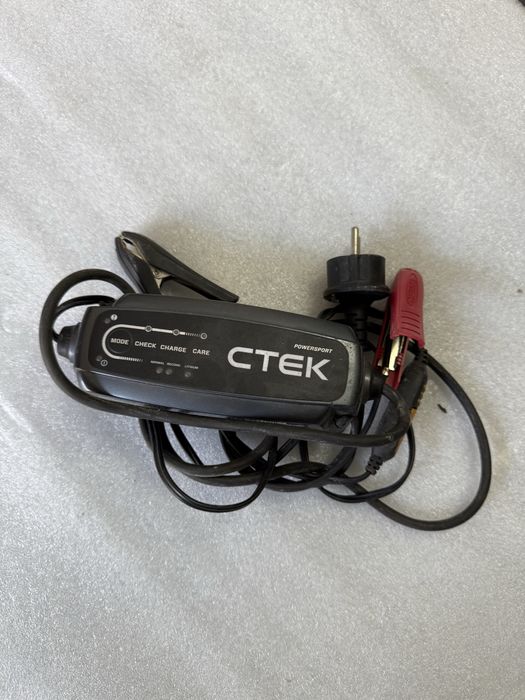 Încărcător baterii moto/auto CTEK CT5, cu funcție de regenerare