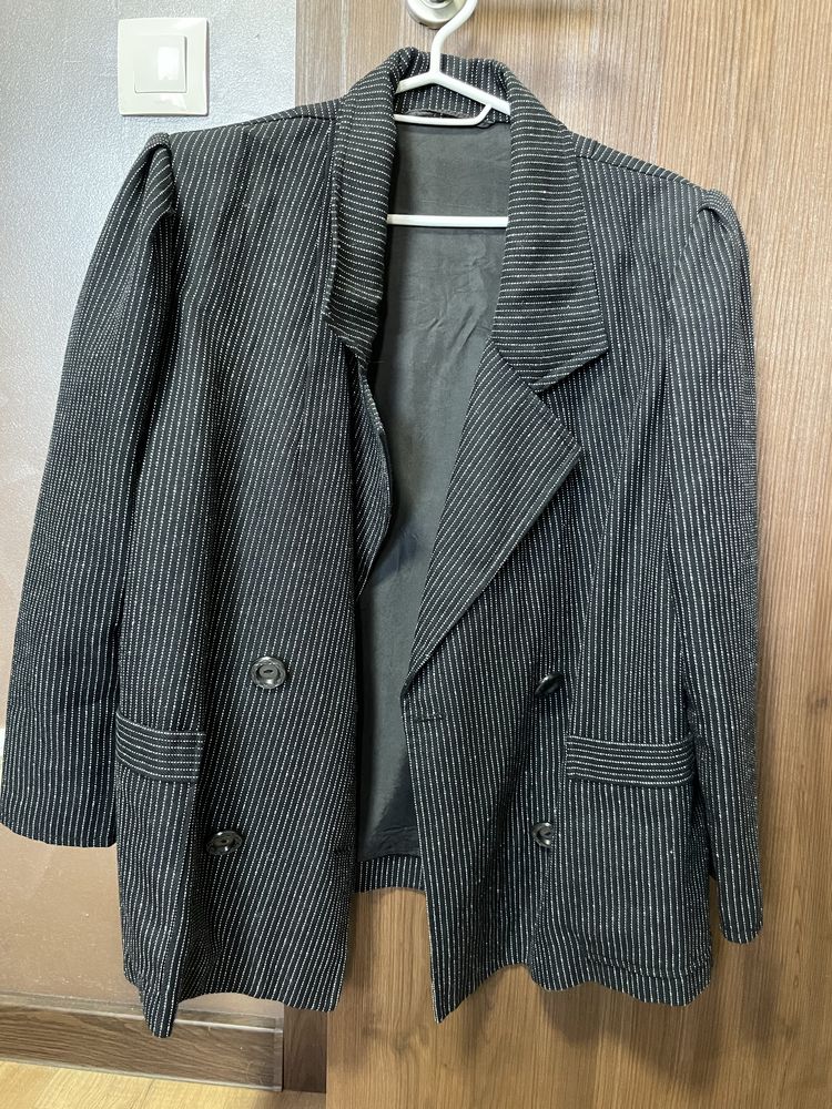 Дамско сако (черно)