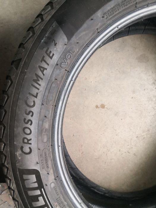 235 55 19 цола гуми Michelin dot 23