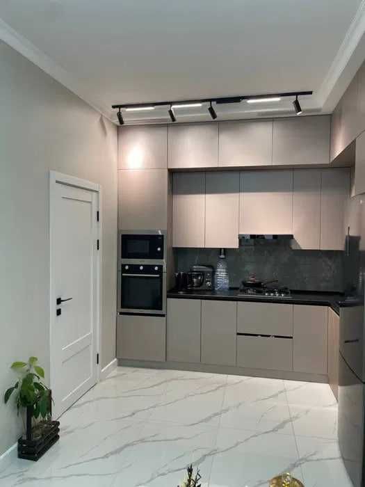 Мирзо Улугбек продается дом махалля Подшобог соток 2,2 фасад 9м