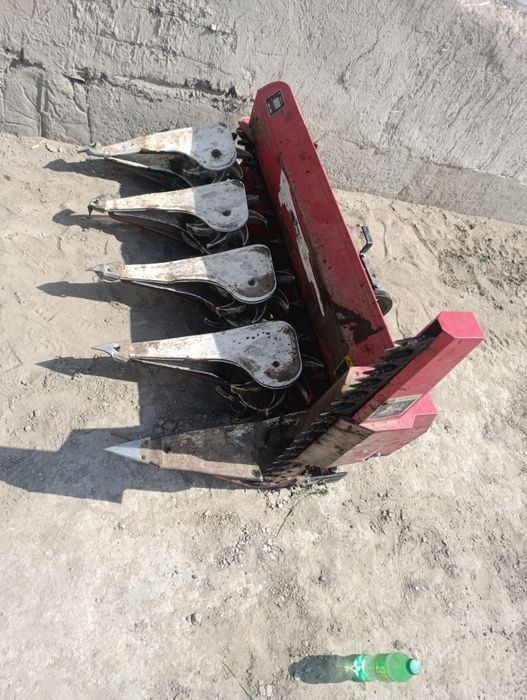 Mini traktr jatka pluk kultavtr