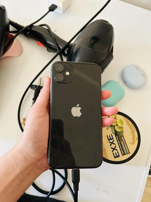 Продам Айфон 11 128гб Акб 83%