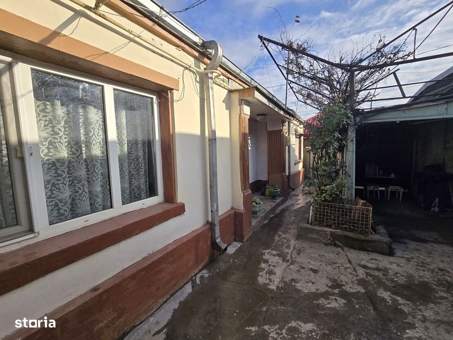 Casa locuibila, zona Bariera Traian, 241 mp teren