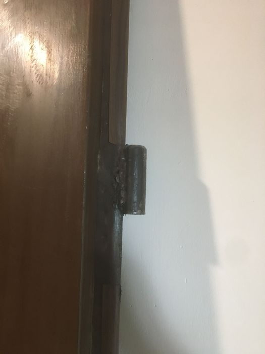 Метално крило за врата