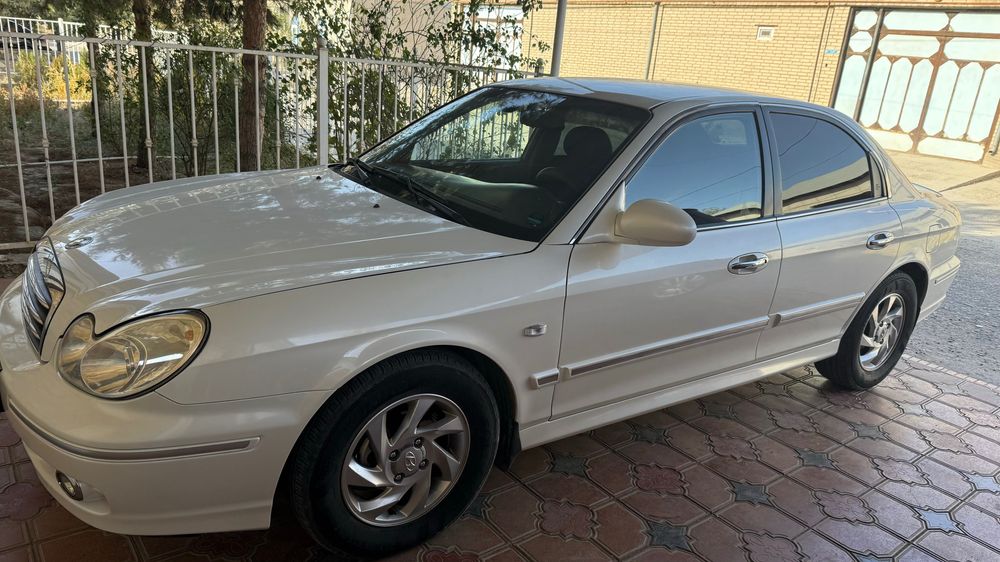 Hyundai 2003 года