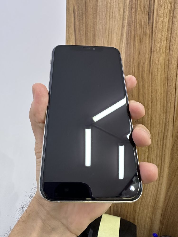 iphone XS, silver, 64gb, 85%