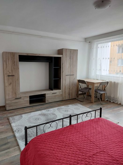 Garsonieră de închiriat