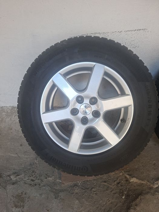 Jante aliaj cu anvelope de iarna 215 70 16 Duster, Kia Hyundai